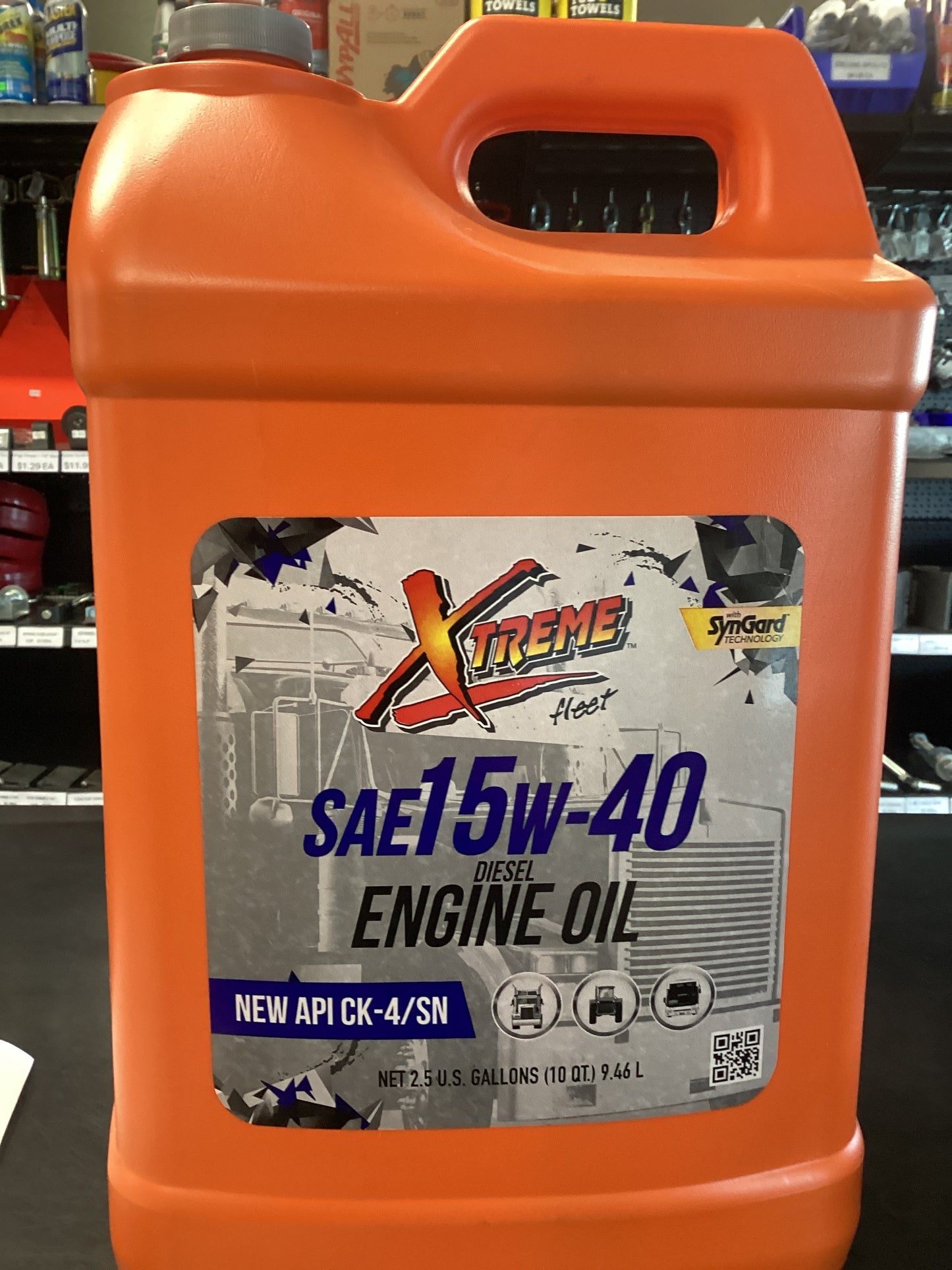Dixie Oil SAE 15W40 2.5 gal