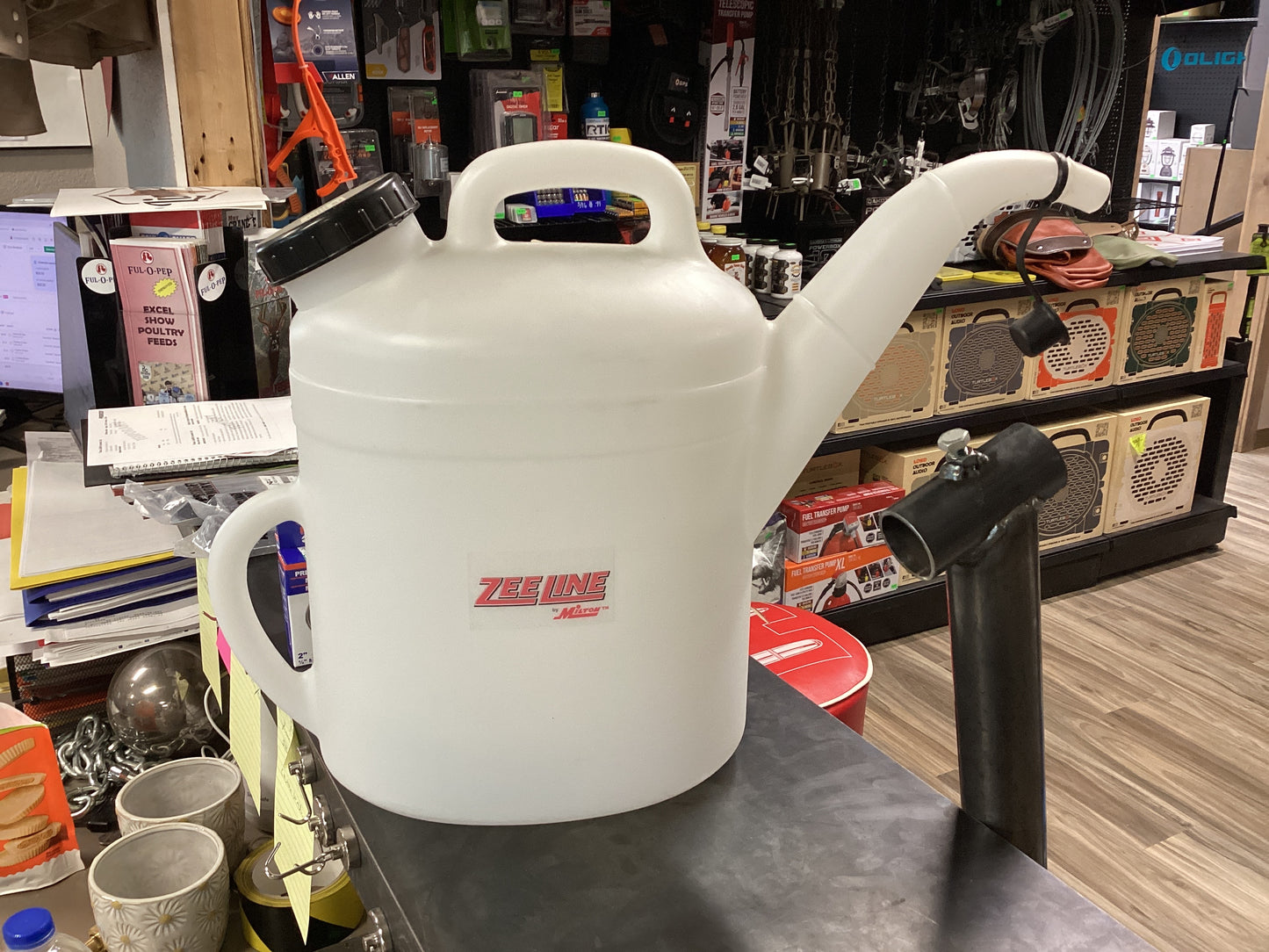 Plastic Measure with Spout 8qt