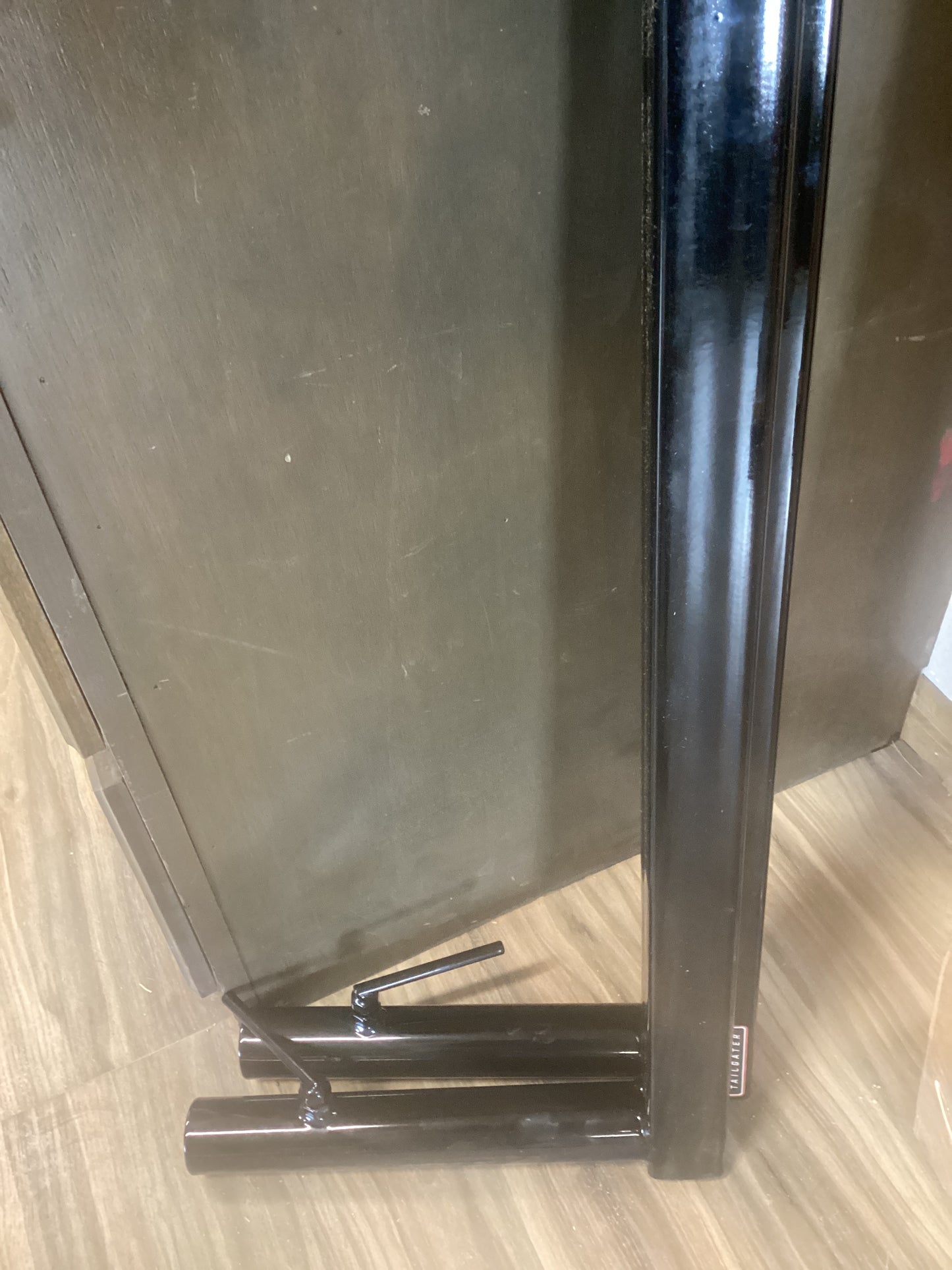 Pipeliner's Cloud Tailgate Hitch