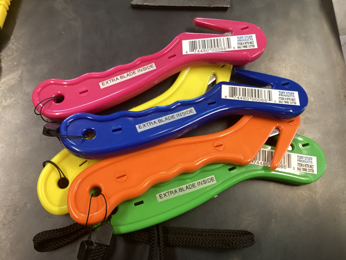 Bale Twine Cutter