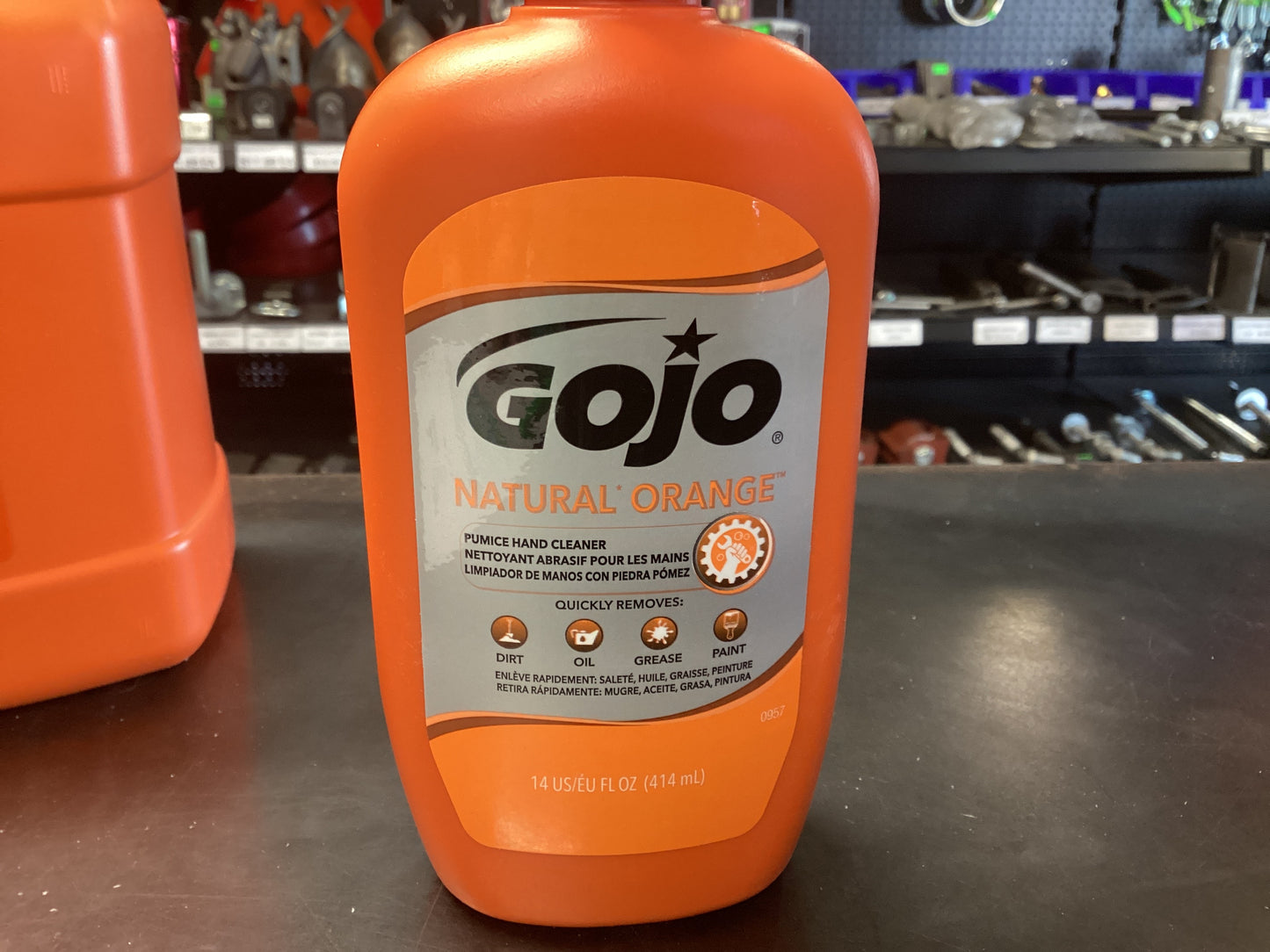 GOJO Natural Orange Pumice Hand Cleanser