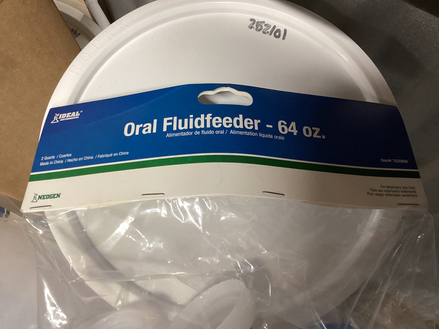 NEOGEN Oral Fluidfeeder Calf 64oz