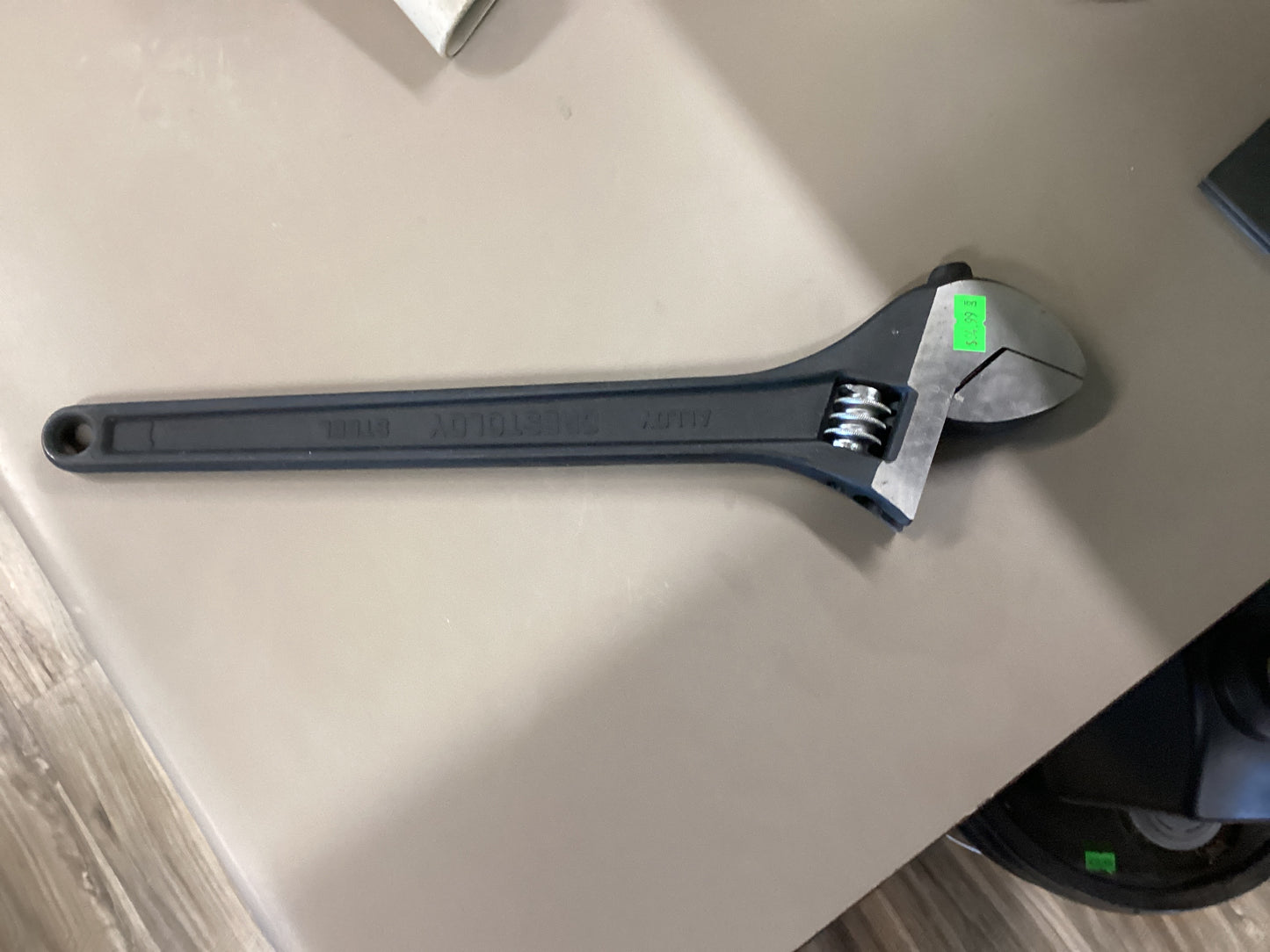 Crescent 15”