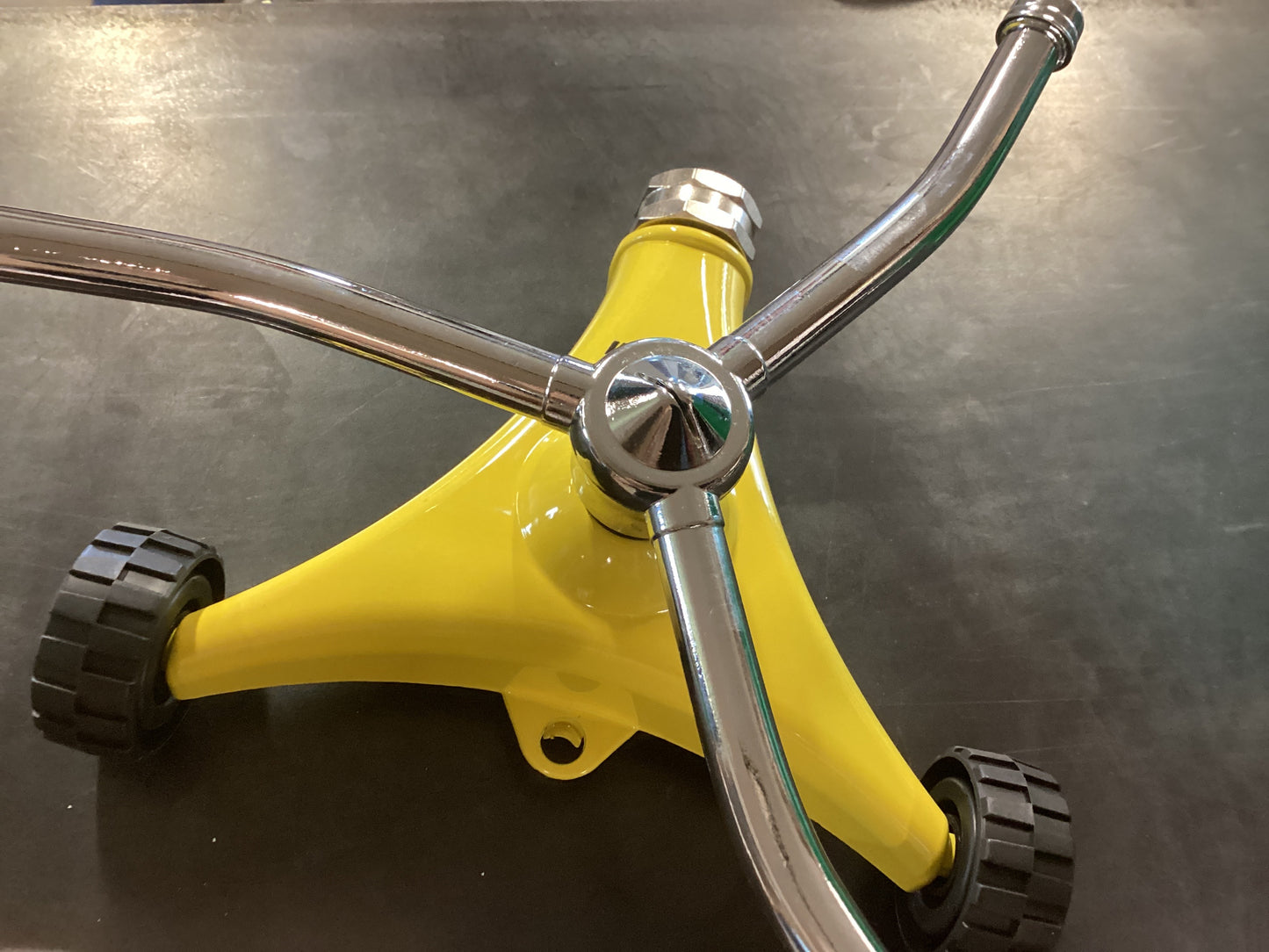 Dramm Whirling Sprinkler Yellow
