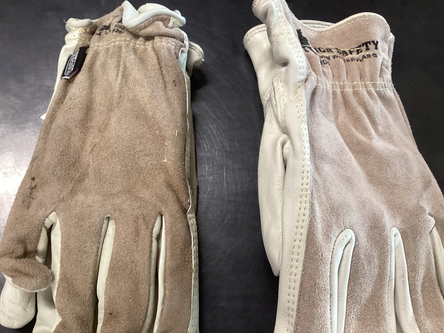 MCR Gloves L and XL
