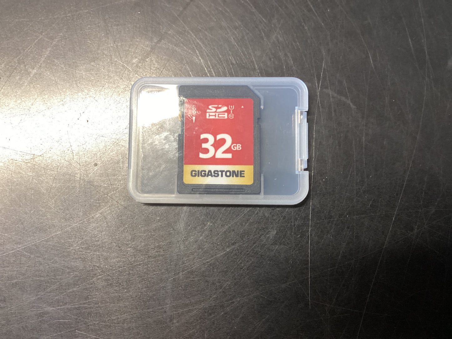 32 Gigastone