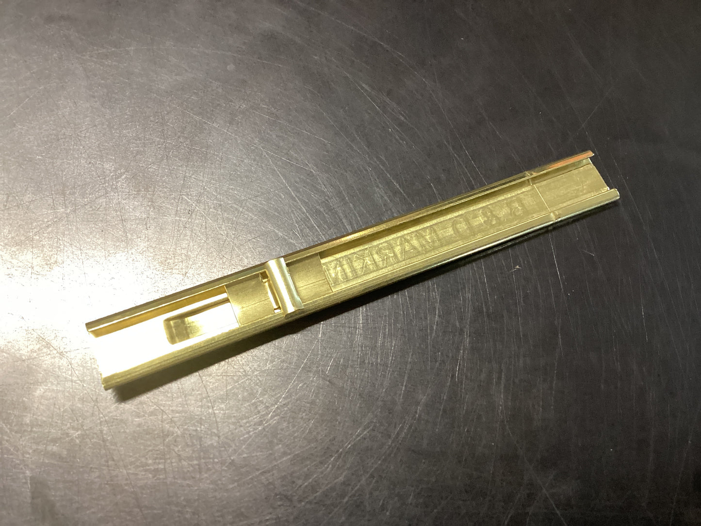 Brass Holder Universal