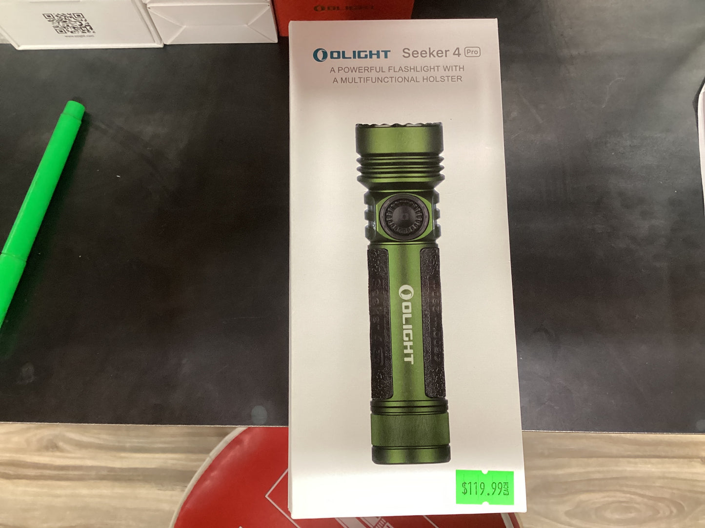 OLIGHT Seeker 4 Pro CW Green