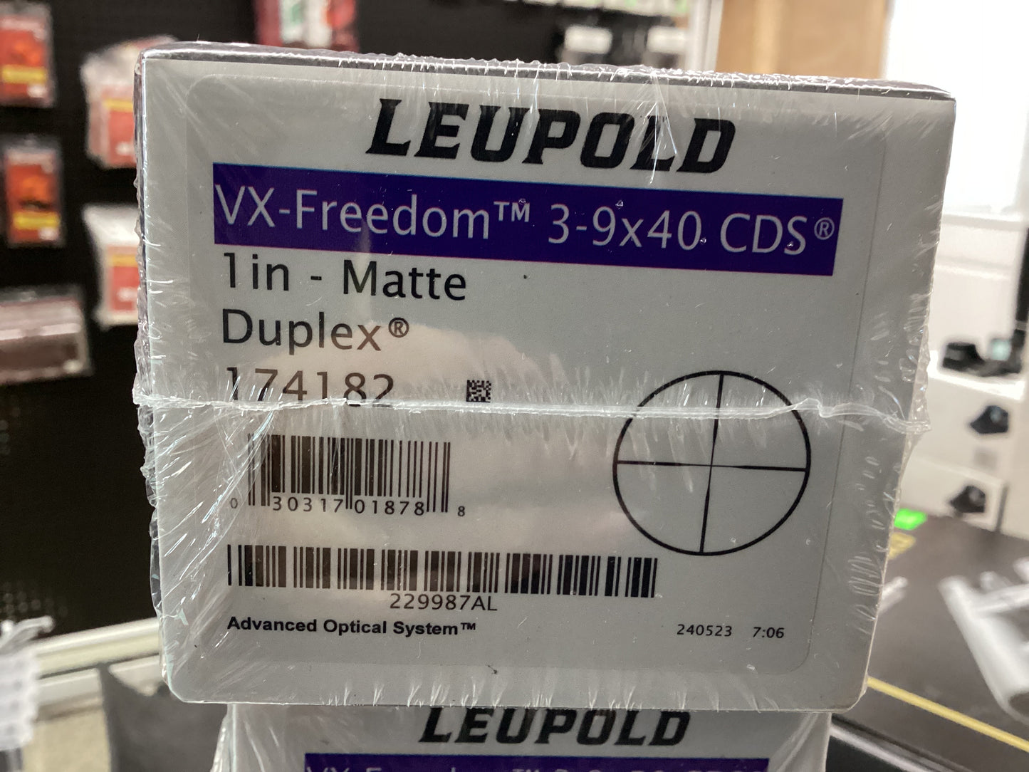 LEUPOLD RIFLE SCOPE 3-9 x 40 1” Matte