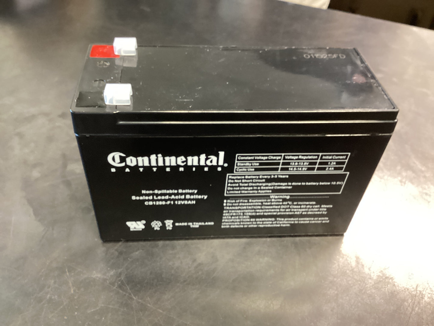 Spade top 12 volt 8AH battery