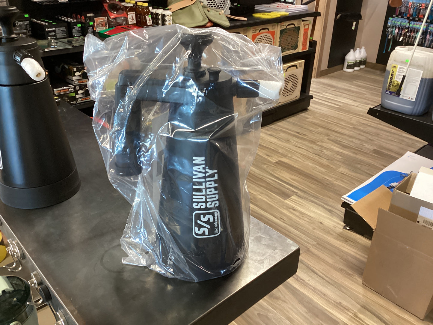 SULLIVAN’S pump up sprayer Black