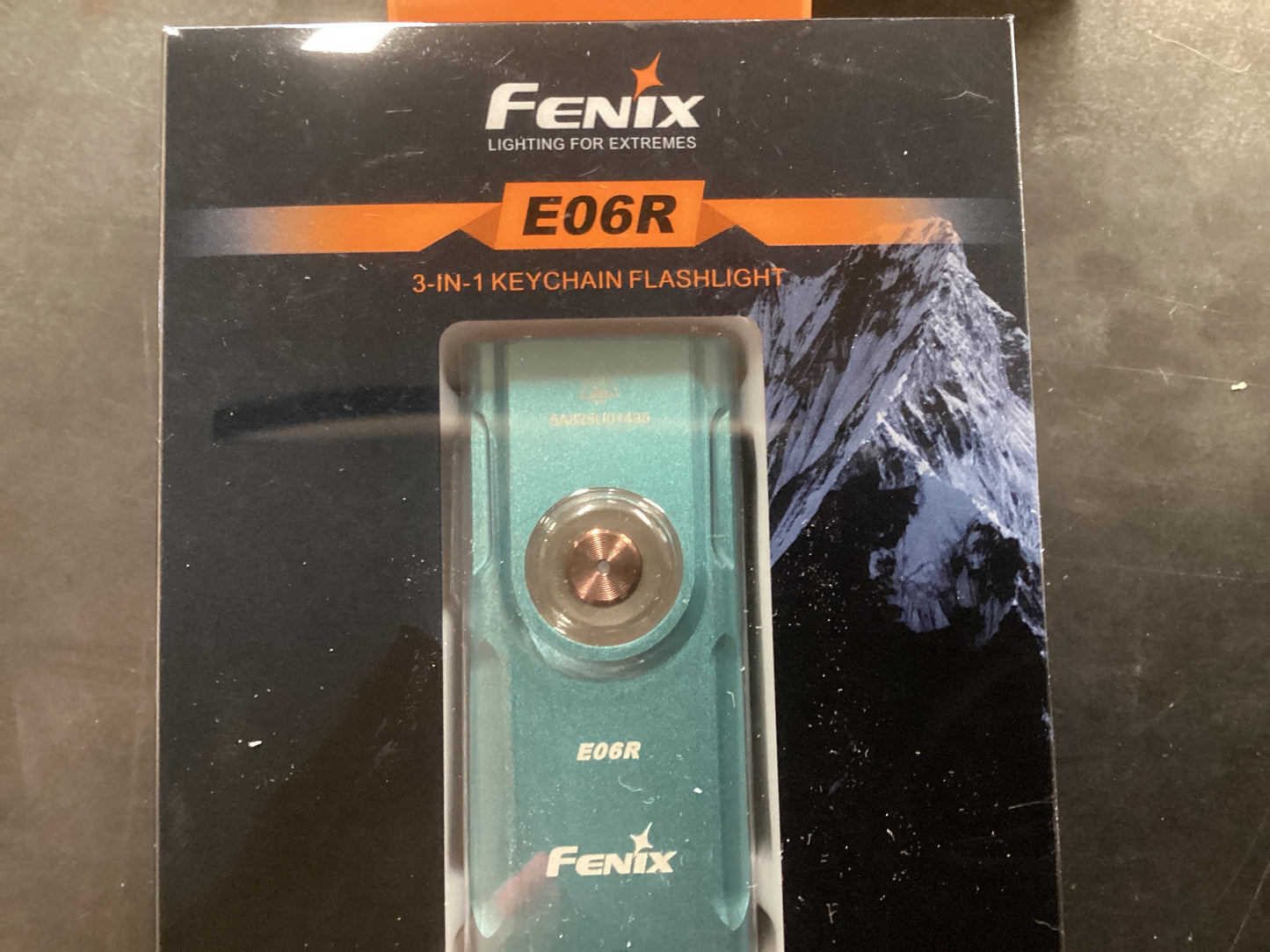 Fenix E06R Gr